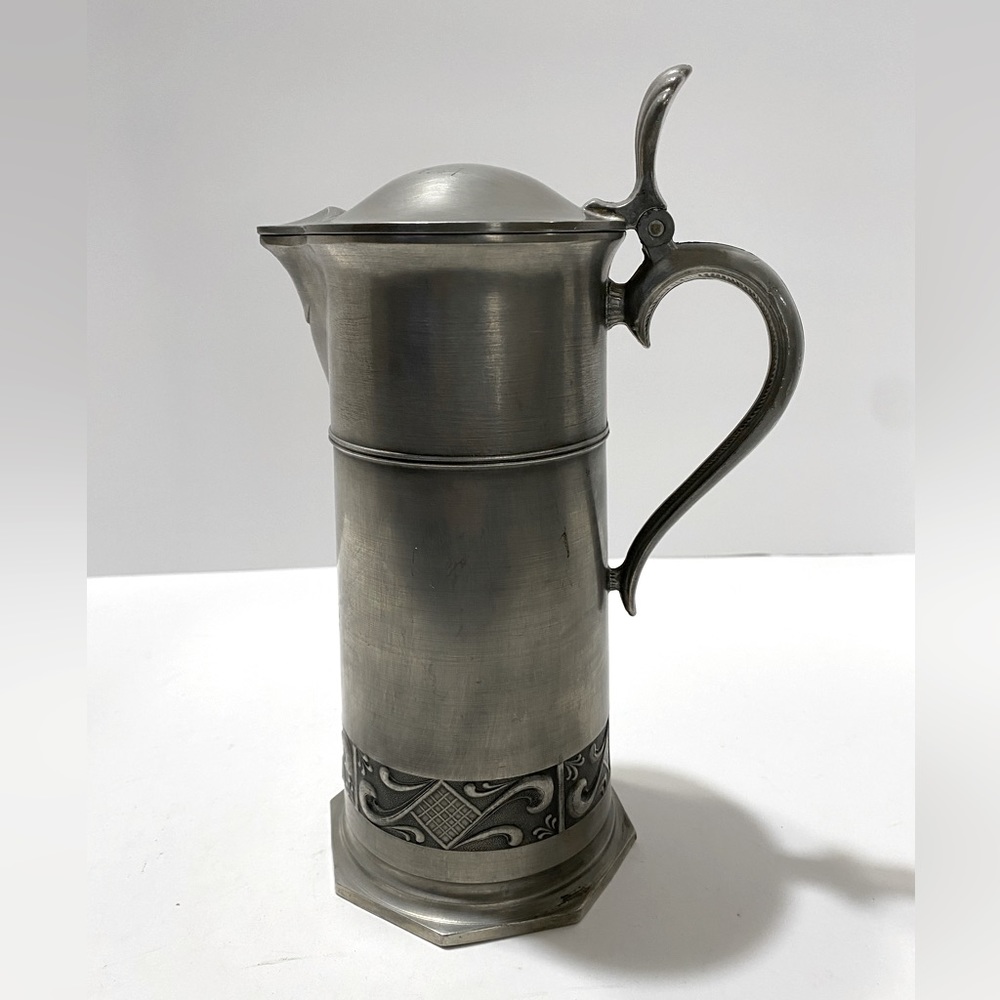 Zuiver Tin (Pure Tin) Dutch Lidded Tankard Stein Scrolls Geometric